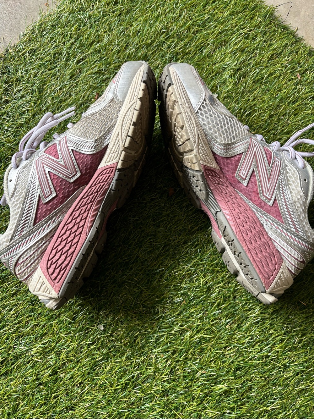 New Balance Women's Pink and Gray Athletic Sneakers